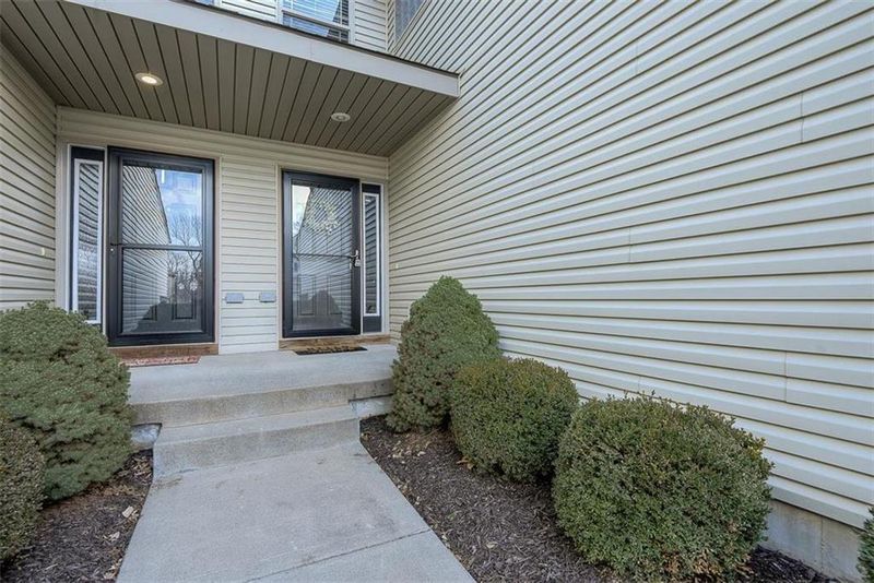 22 NW 95th Pl, Kansas City, MO 64155