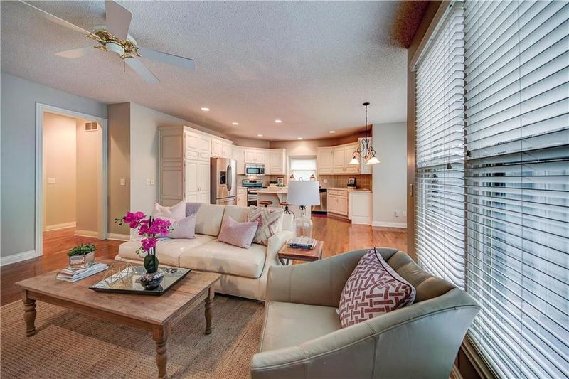 12700 Connell St, Overland Park, KS 66213