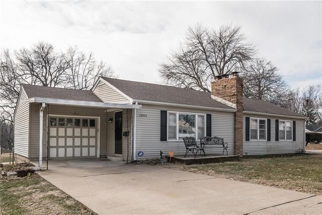 11901 E 44th Ter, Kansas City, MO 64133