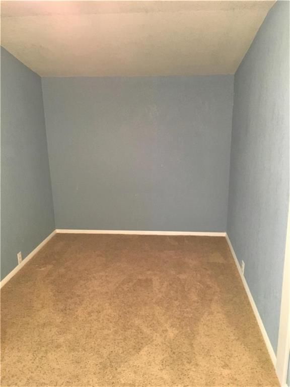 514 N 8th St, Atchison, KS 66002