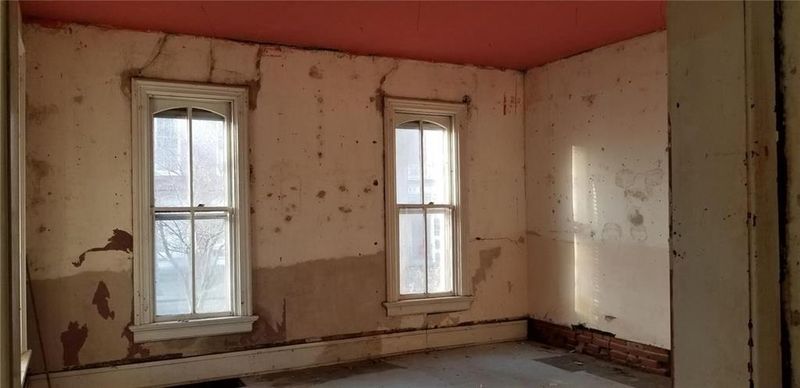 1211 Penn St, St Joseph, MO 64503