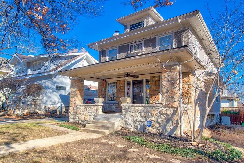 5841 Central St, Kansas City, MO 64113