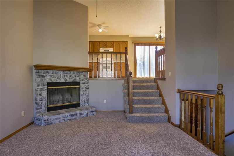 1435 NW 63rd St, Kansas City, MO 64118