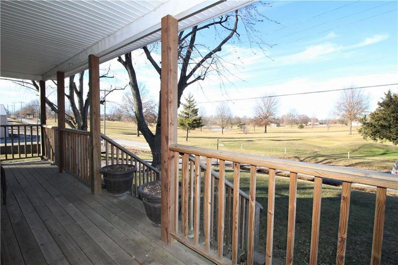107 W Maple St, Emma, MO 65327
