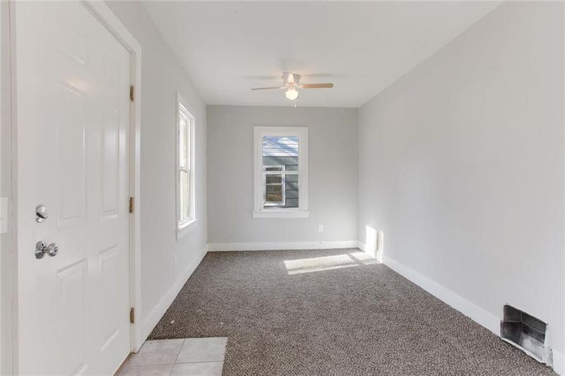 8626 E 32nd St, Kansas City, MO 64129