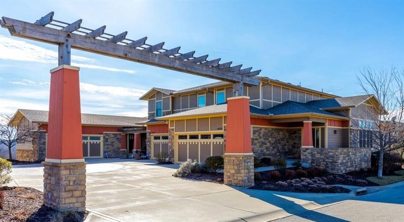 4023 W 159 Ter, Overland Park, KS 66085