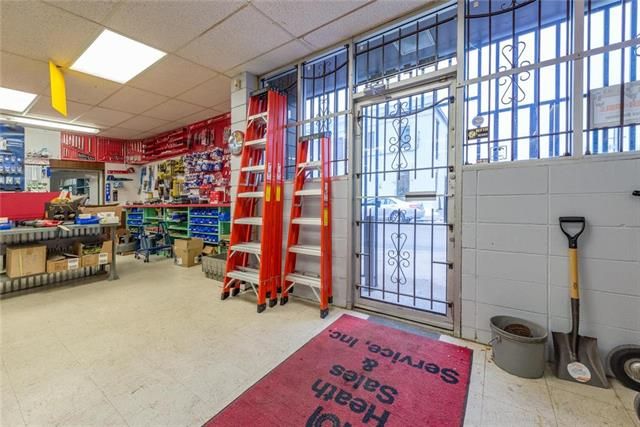 518 E 16th St, Kansas City, MO 64108