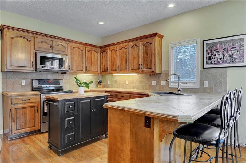 13231 Bluejacket St, Overland Park, KS 66213