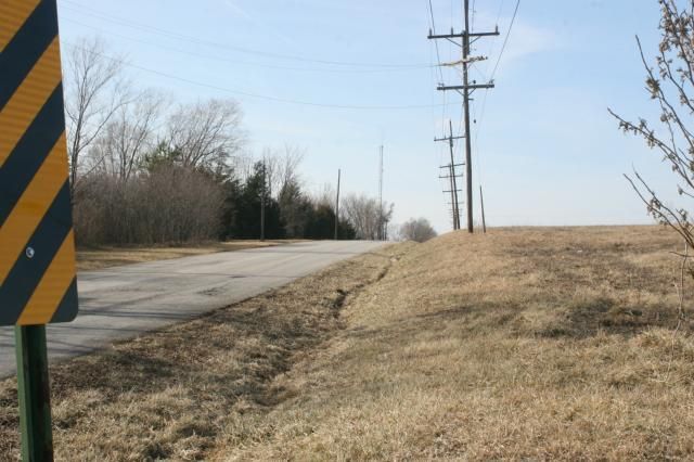 1860 Kearney Rd, Excelsior Springs, MO 64024