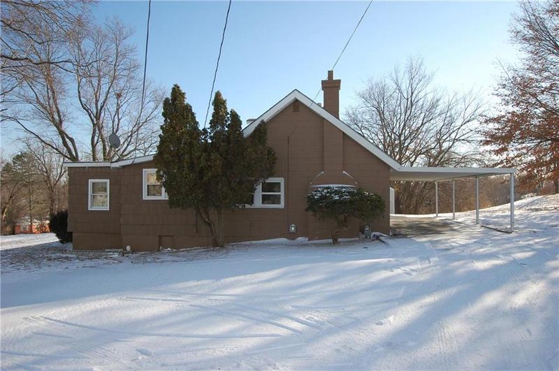 5039 Parallel Pw, Kansas City, KS 66104