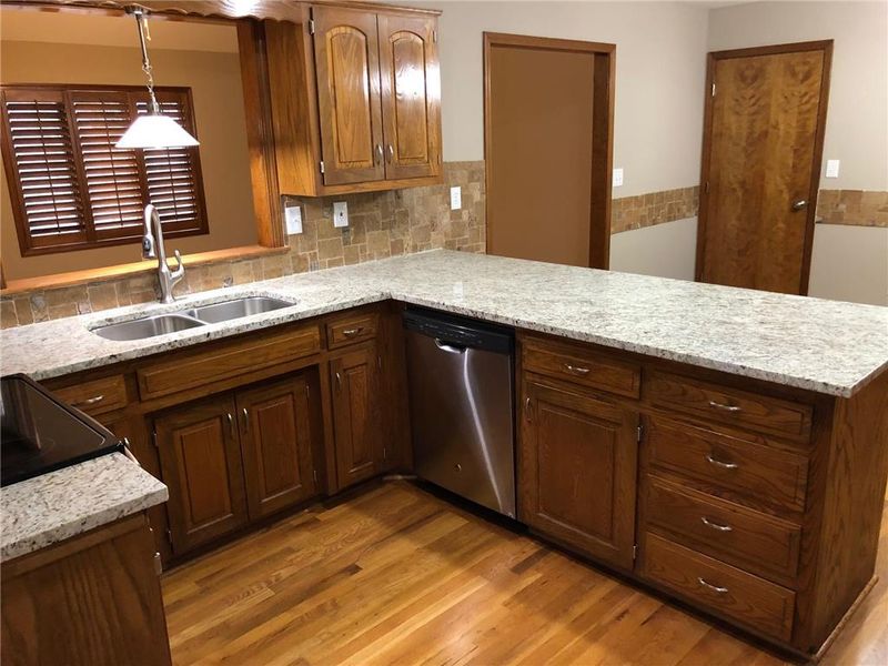 6235 Marion Ave, Kansas City, MO 64133