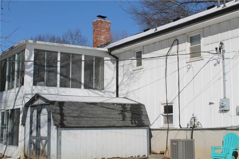 4307 E 110th St, Kansas City, MO 64137