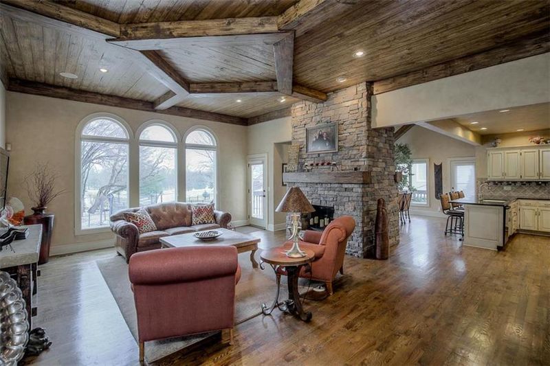 11401 Juniper St, Leawood, KS 66211