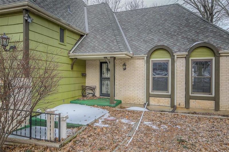 4412 E 107th St, Kansas City, MO 64137