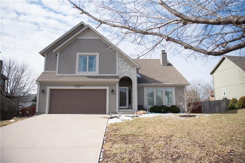 15408 Maple St, Overland Park, KS 66223