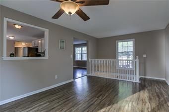 9247 Main St, Kansas City, MO 64114