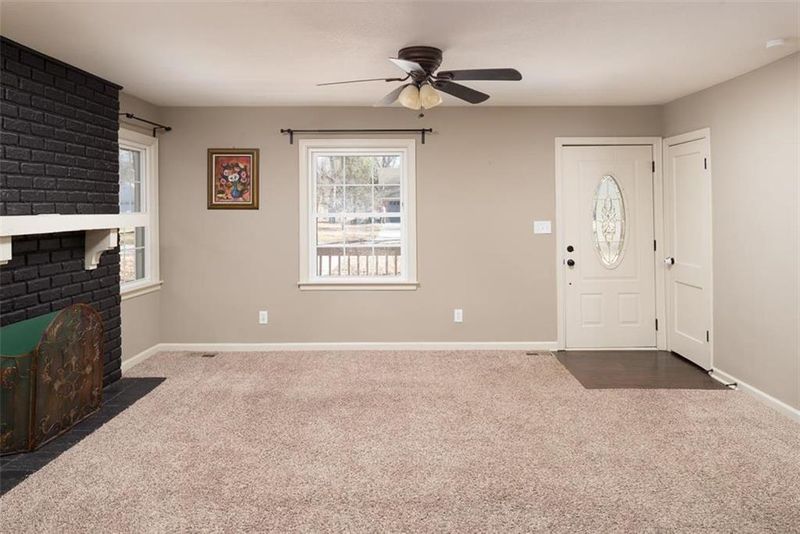 7632 Hadley St, Overland Park, KS 66204