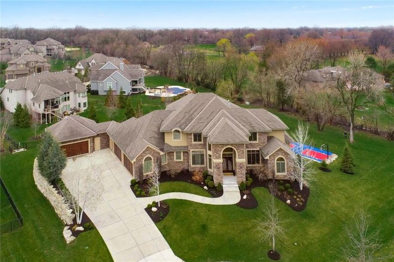 15520 Kessler St, Overland Park, KS 66221