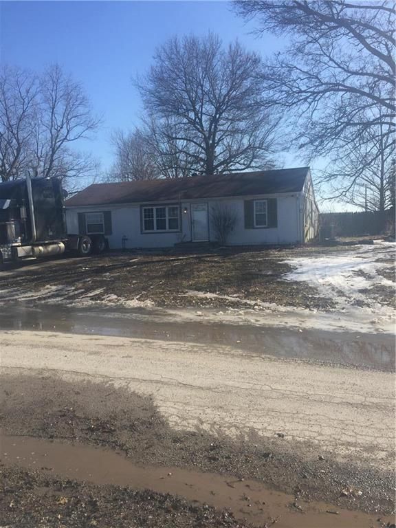 440 South St, Hardin, MO 64035