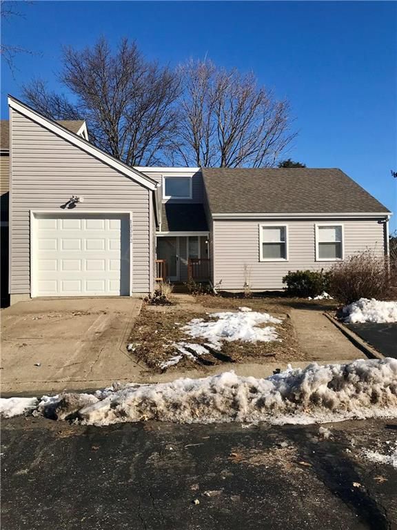 10092 N Locust St, Kansas City, MO 64155