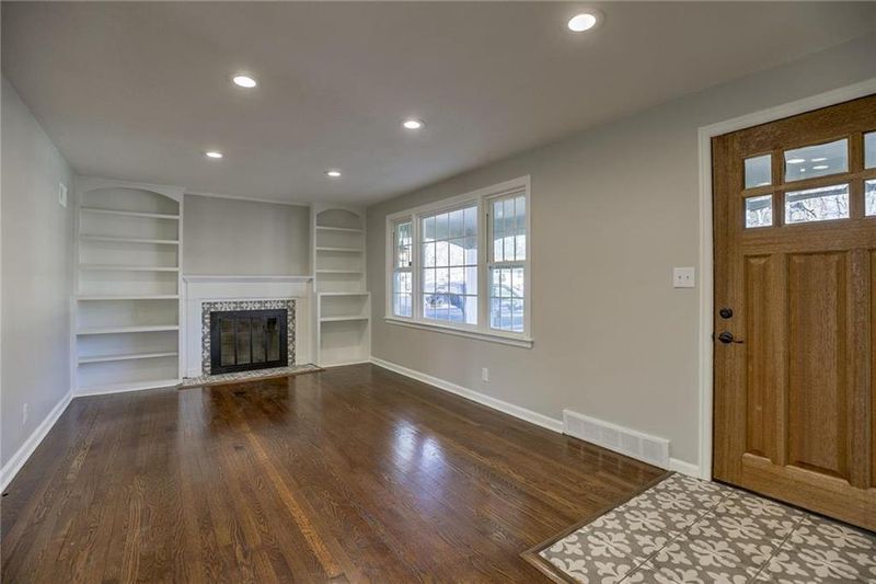 7724 Mercier St, Kansas City, MO 64114