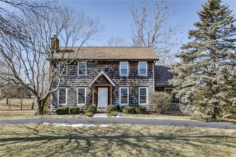 15360 Melrose Pl, Overland Park, KS 66221