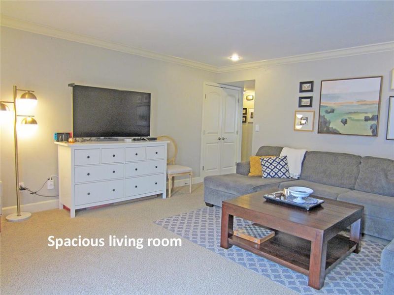 530 W 10th St, Kansas City, MO 64105