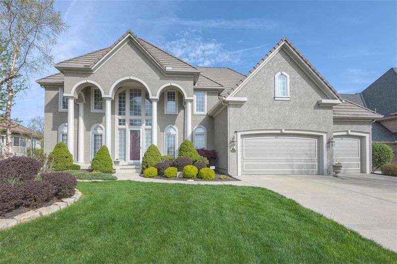 5904 NW 104 Ter, Kansas City, MO 64154