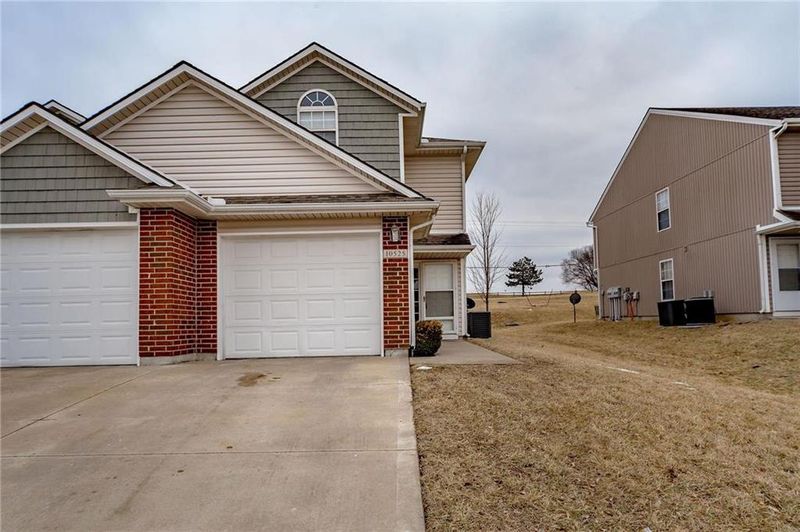 10525 E 46th Ter, Kansas City, MO 64133