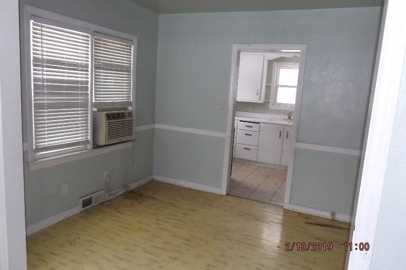 1300 S 4th St, Platte City, MO 64079