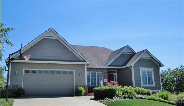 5217 Thorn Tree Ct, Lawrence, KS 66049