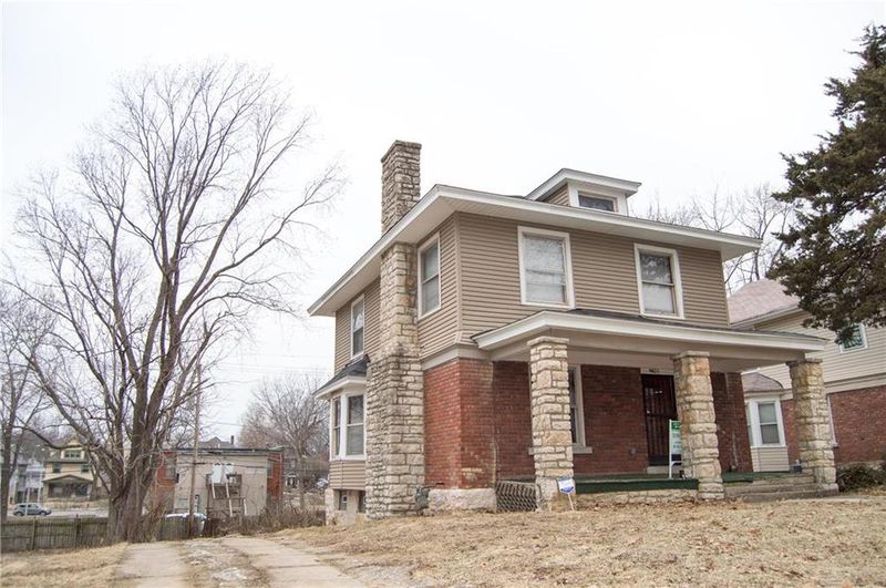 4420 Forest Ave, Kansas City, MO 64110