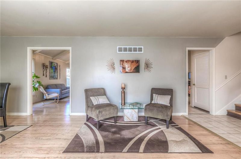 9116 Beverly Dr, Overland Park, KS 66207