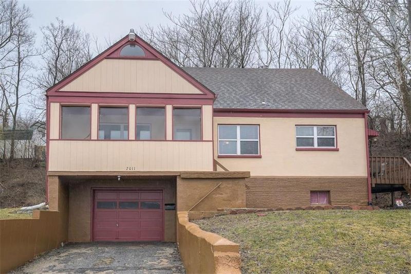 2011 E 48th St, Kansas City, MO 64130