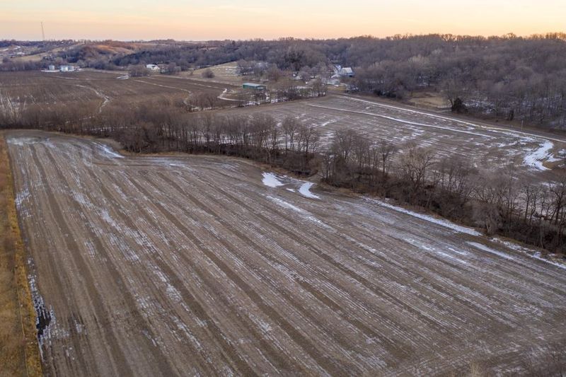 22050 E Hw, Mound City, MO 64165