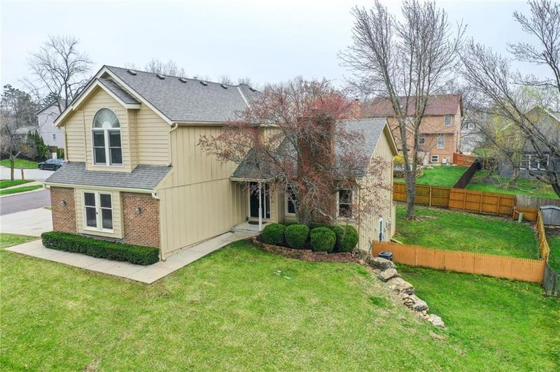 5603 W 157th St, Overland Park, KS 66223