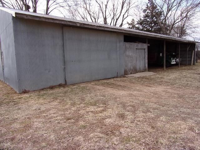 4073 Rock Creek Rd, Rantoul, KS 66079