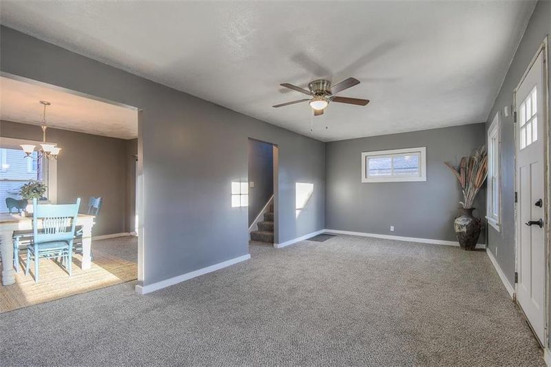 5622 Wayne Ave, Kansas City, MO 64110