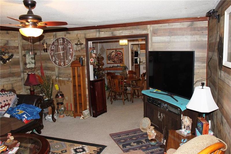 1110 N Main St, Independence, MO 64050