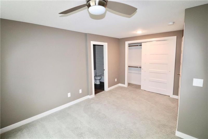 7613 N Adrian Ave, Kansas City, MO 64151