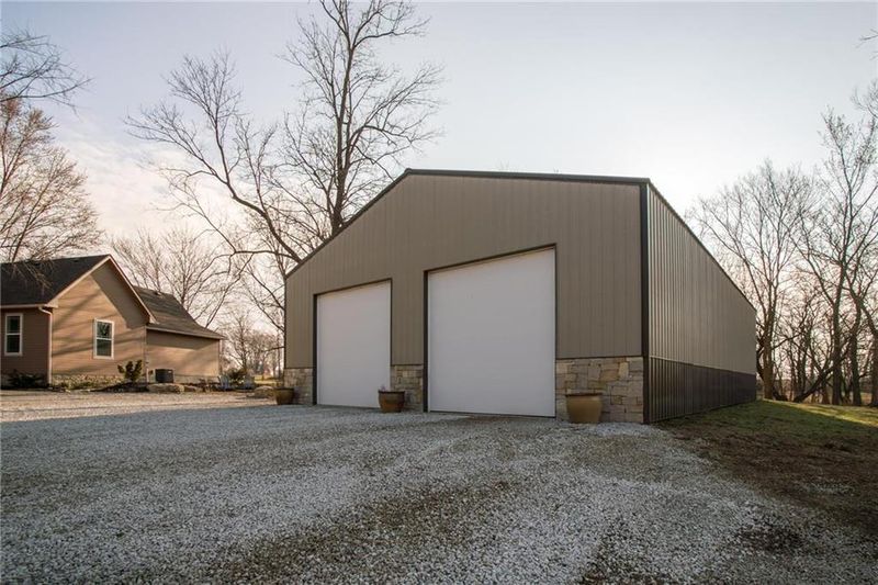17009 E 215th St, Peculiar, MO 64078
