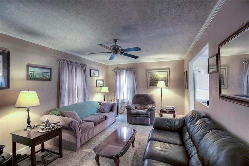 12204 E 51st St, Independence, MO 64055
