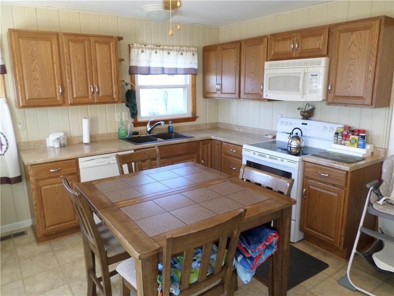 2110 Birch St, Atchison, KS 66002