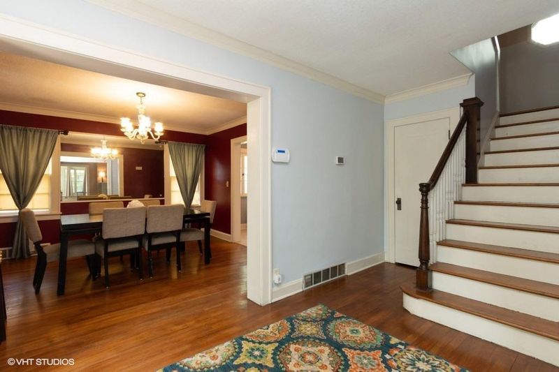 5519 Rockhill Rd, Kansas City, MO 64110