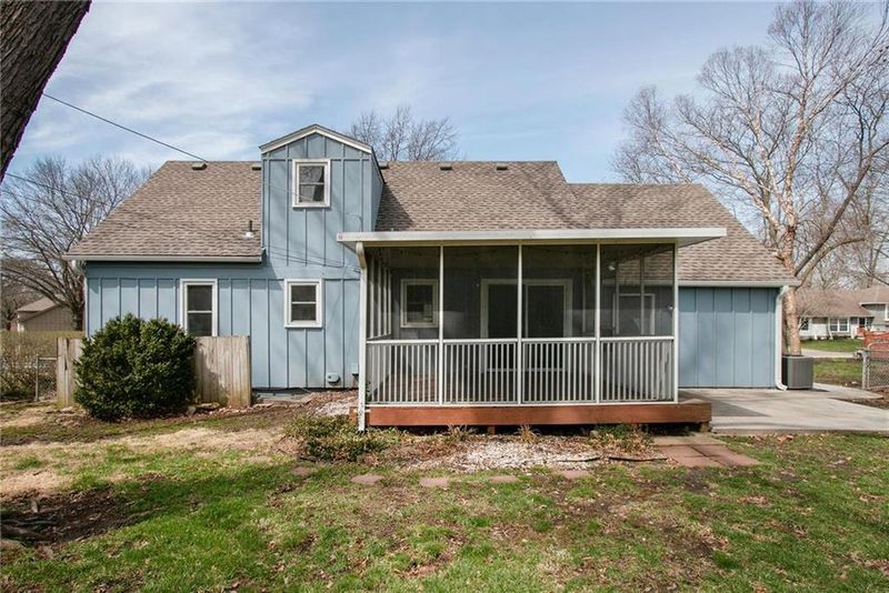 9631 Lowell Ave, Overland Park, KS 66212