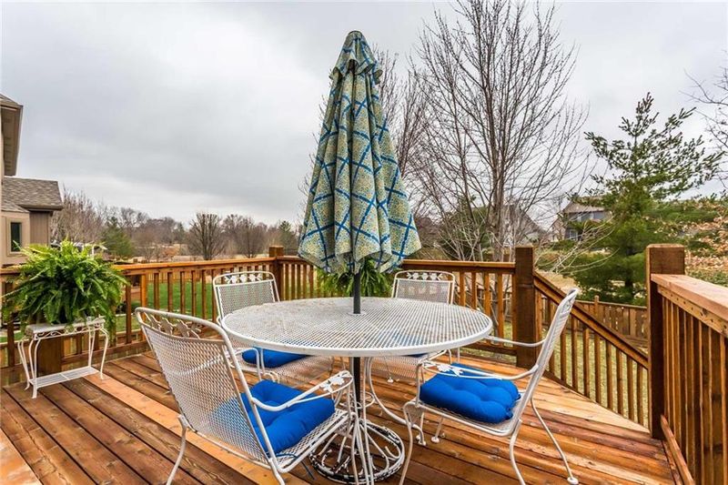 14100 Richards St, Overland Park, KS 66221