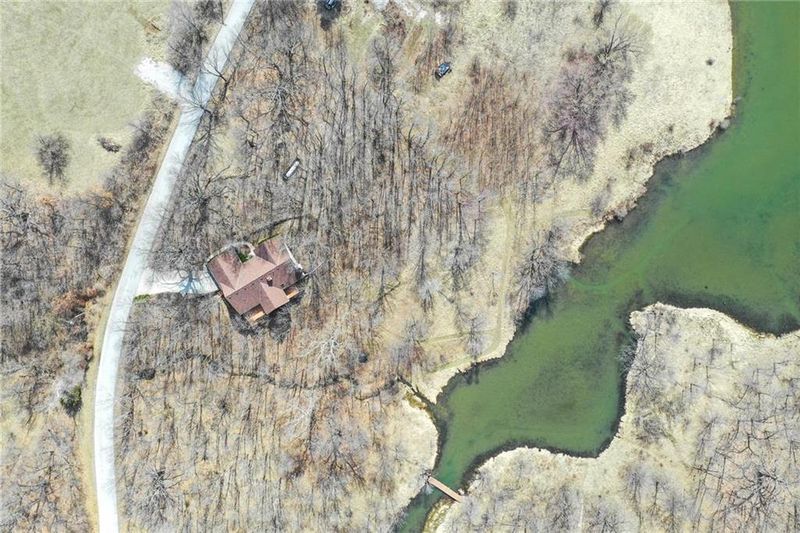 10570 Reinking Rd, Kansas City, MO 64156