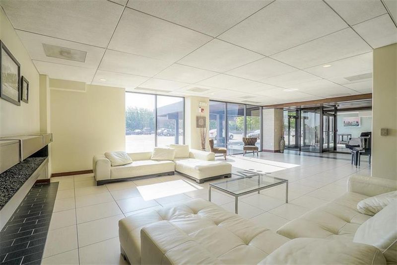 700 E 8th Unit 4t St #4T, Kansas City, MO 64106