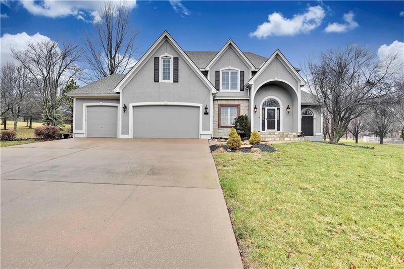 14830 Melrose St, Overland Park, KS 66221