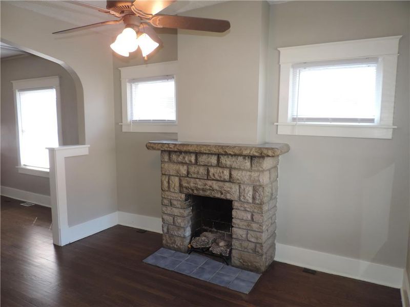 127 S Wheeling Ave, Kansas City, MO 64123